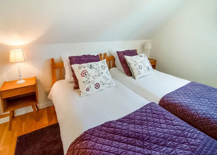 In For 9 Person * Treignes