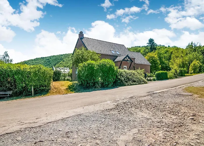 In For 9 Person Treignes